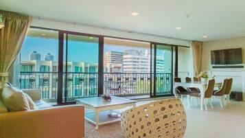 4 Bedrooms with Sea View | Living room | LCD TV