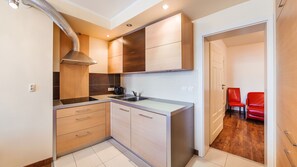 Apartment (10) | Eigene Kochnische | Kühlschrank, Herdplatte, Wasserkocher, Kochgeschirr/Geschirr/Besteck