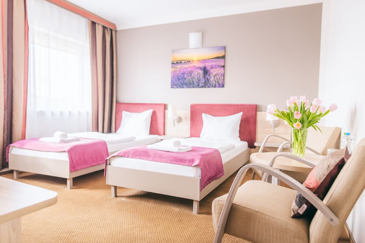 Standard Twin Room, 2 Twin Beds | 1 bedroom, desk, free WiFi, bed sheets