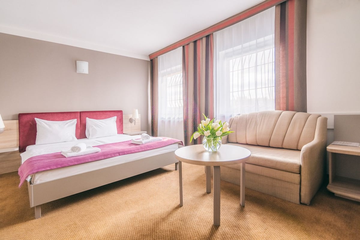 Standard Double Room | 1 bedroom, desk, free WiFi, bed sheets
