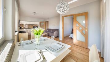 Apartment, Balcony (221) | Living area | Flat-screen TV