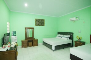 Executive Double Room | Desk, laptop workspace, free WiFi, bed sheets - Grand Ciwareng Inn (Purwakarta)