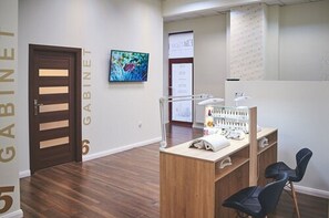 Körperbehandlungen, Körperpeelings, Gesichtsbehandlungen