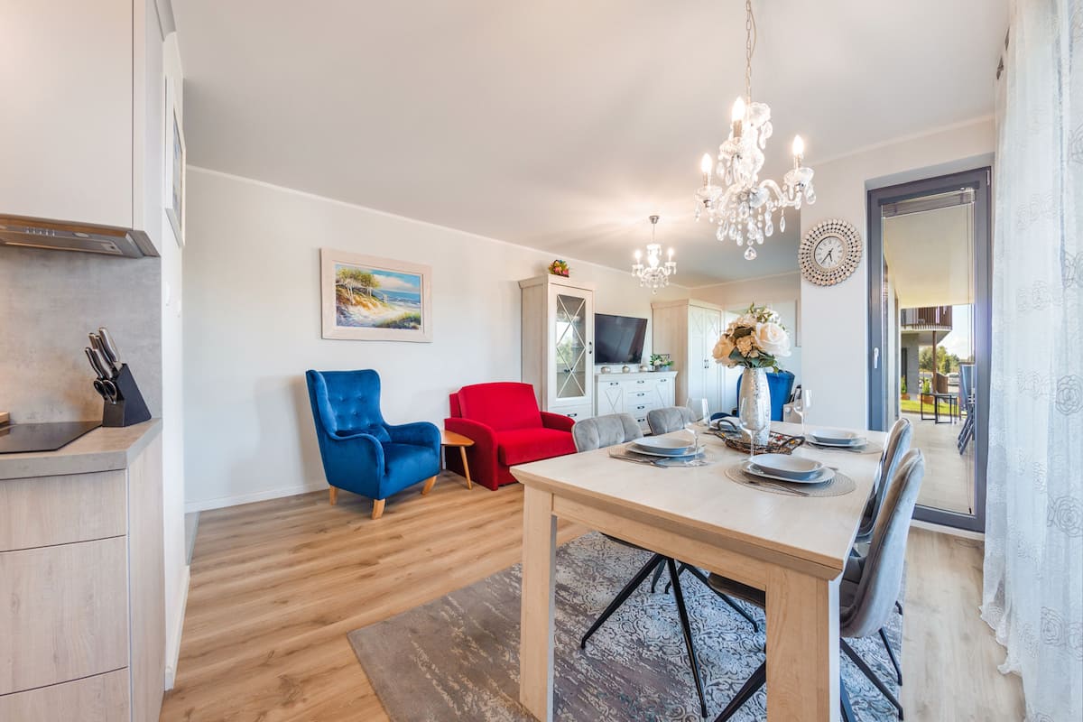 Apartment (11 B)