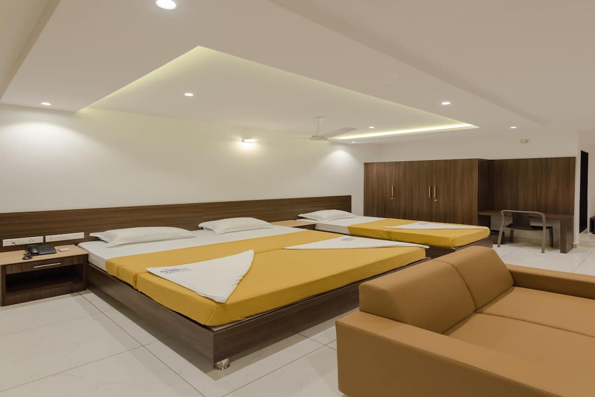 Triple Room, Multiple Beds, Non Smoking | Desk, rollaway beds, bed sheets