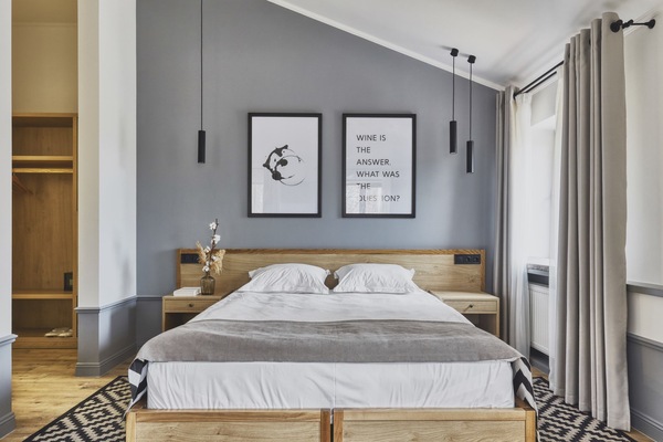 Premium bedding, in-room safe, desk, blackout curtains