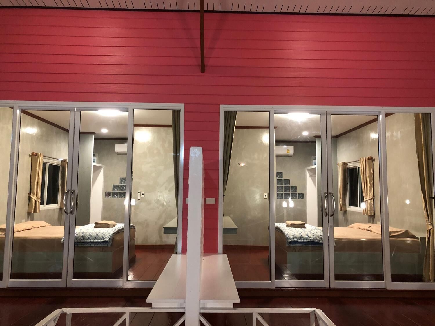 淋浴設備、免費盥洗用品、毛巾