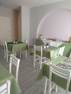 Breakfast area - Leolù Guesthouse and breakfast (Alghero)