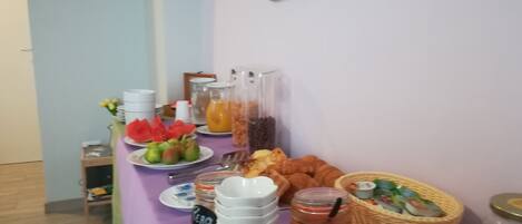 Breakfast buffet