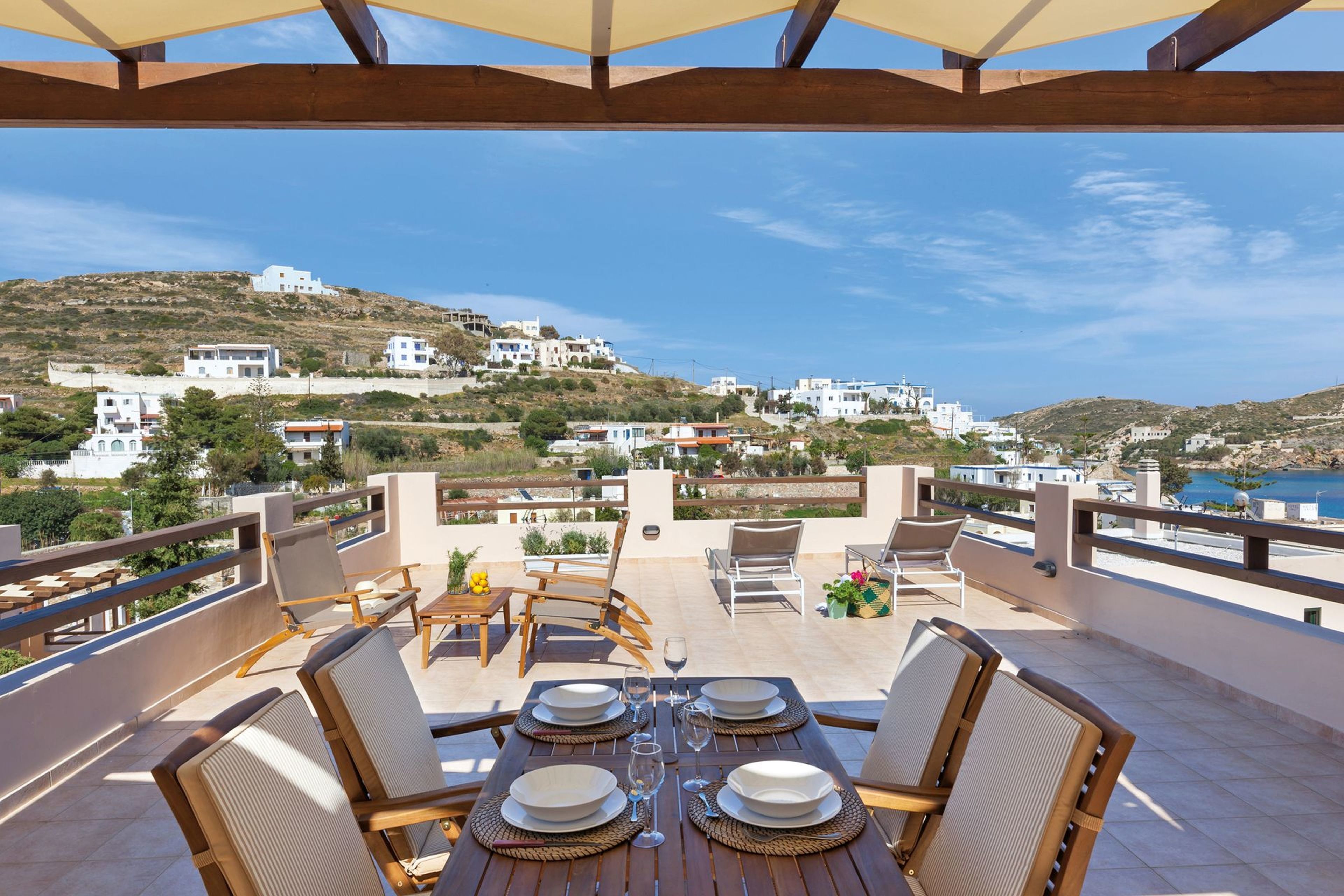 Two Bedroom Suite Sea View | Balcón