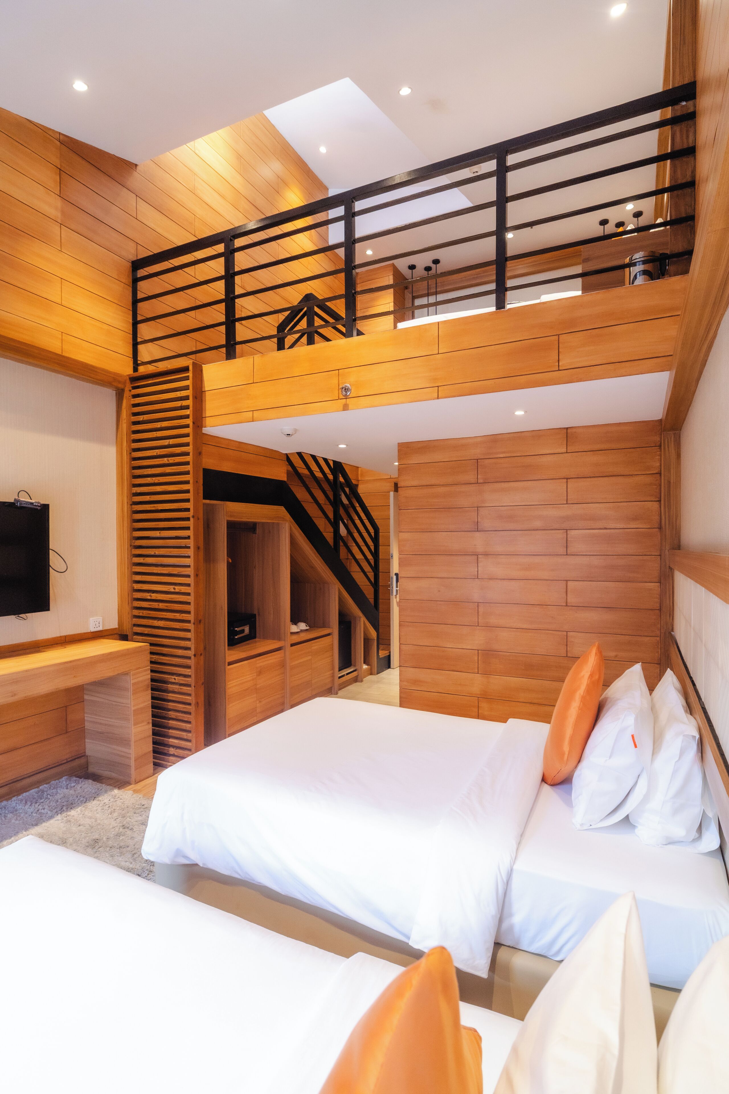 Jasmine Loft Room