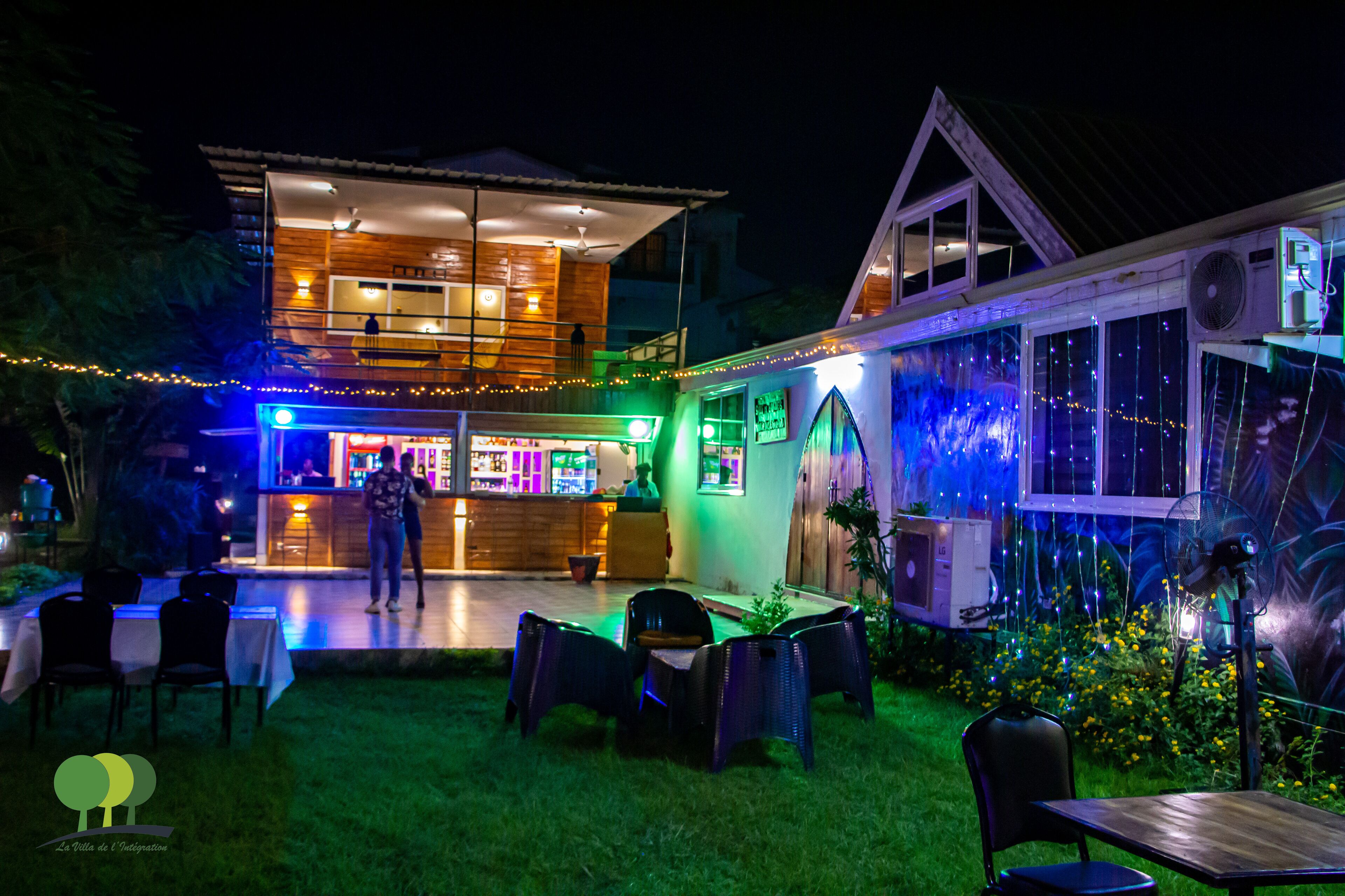 Spécialités Cuisine locale et internationale