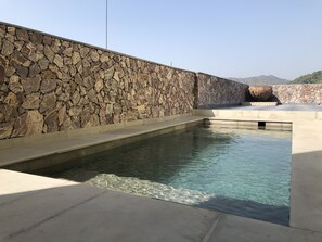 Outdoor pool, open 6:00 AM to 9:00 PM, sun loungers - Jai Villa Homestay (Udaipur)