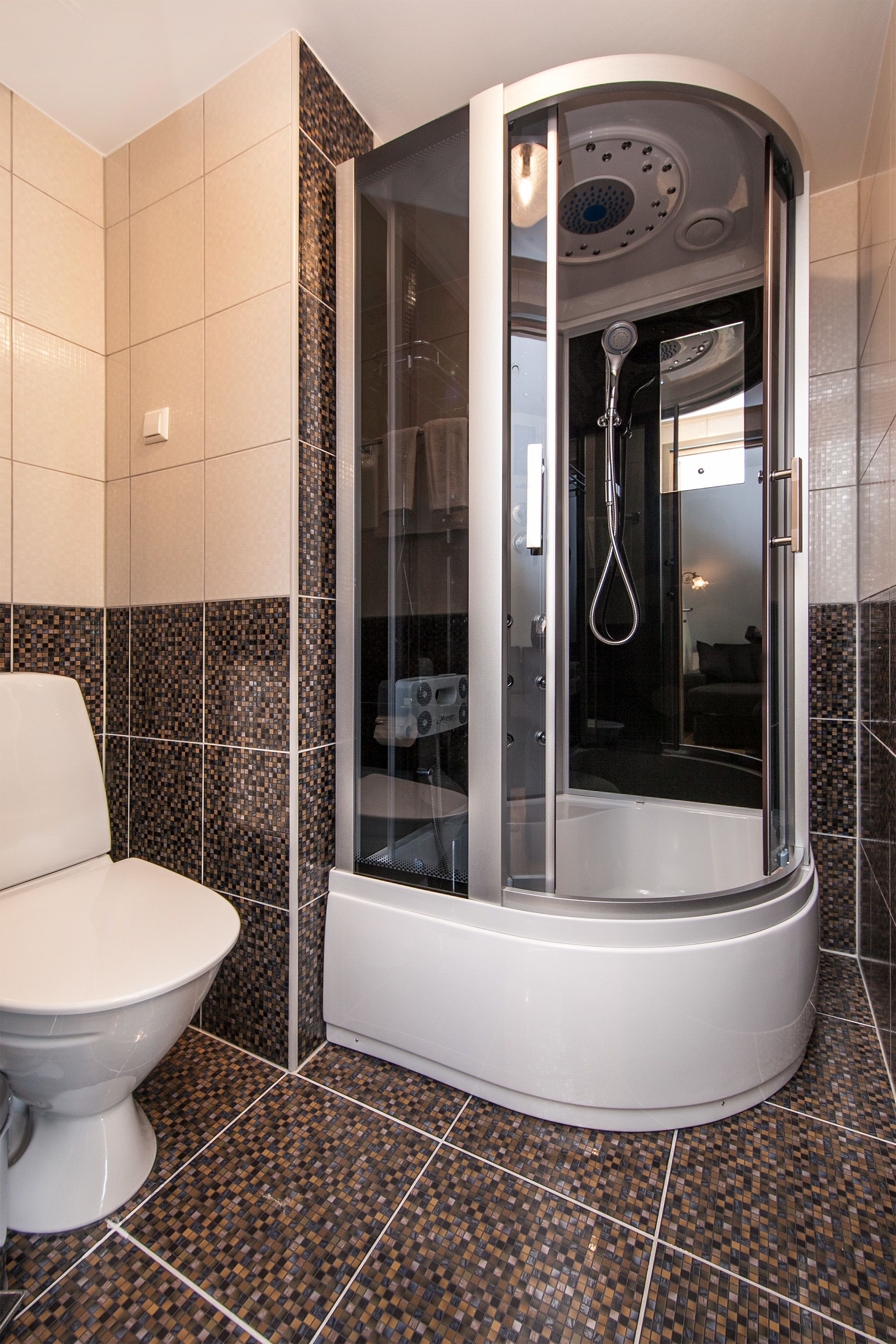 Superior tweepersoonskamer | Badkamer | Gratis toiletartikelen, een haardroger, badjassen, pantoffels