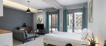 The Omnia Collection Pagrati