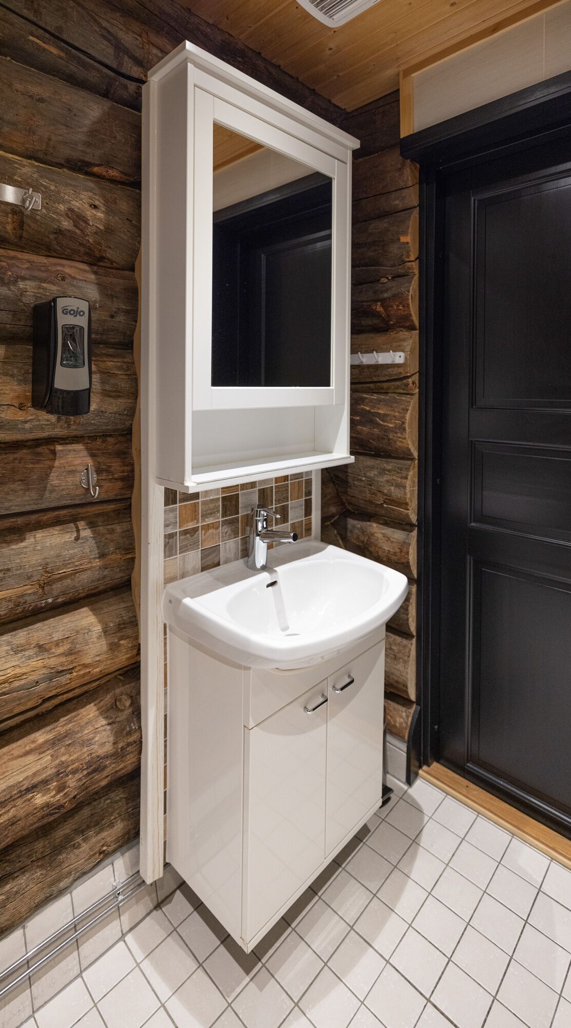 traditional cabin, 1 bedroom, sauna | bathroom | shower, hair dryer, towels