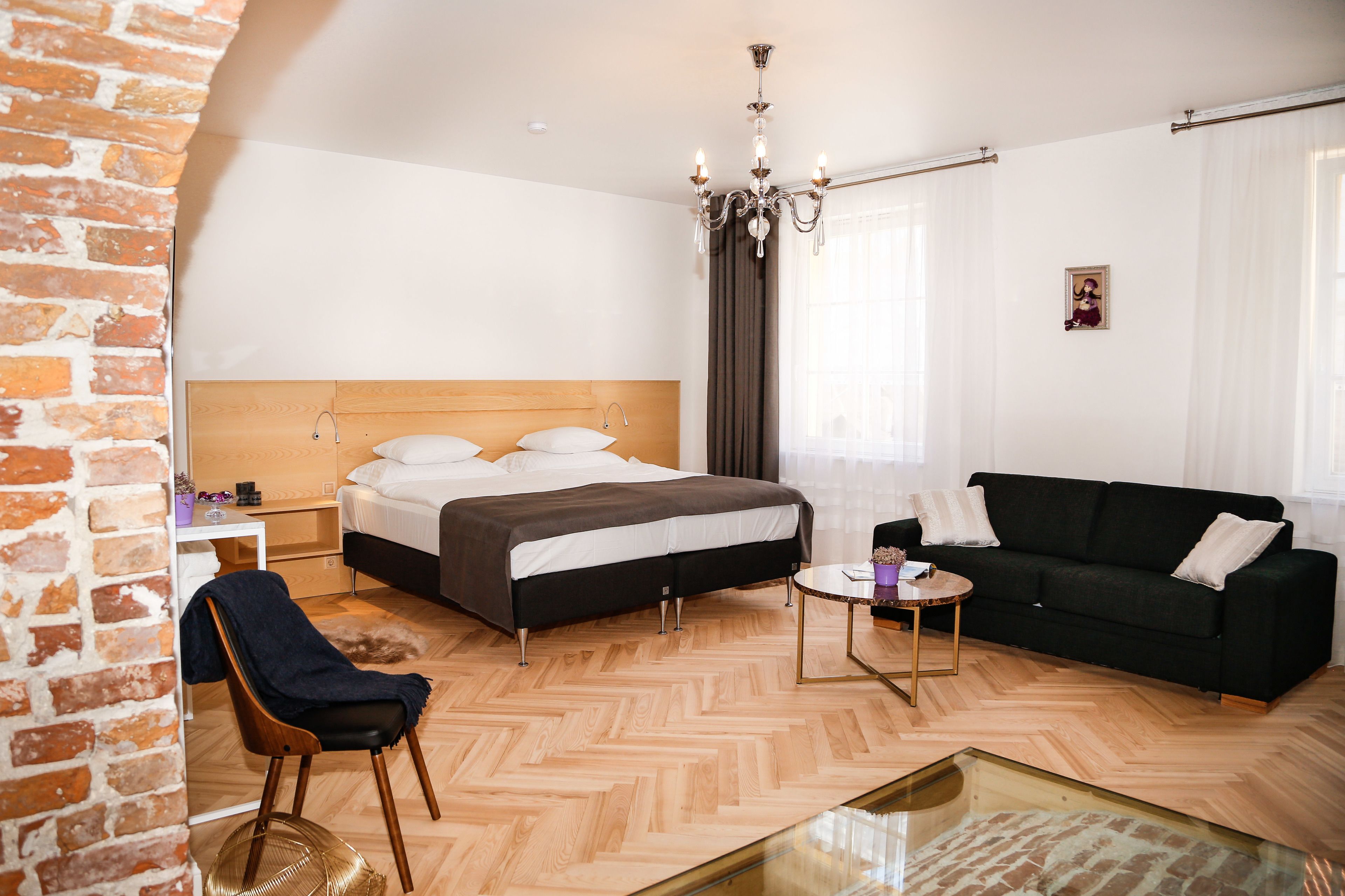 Suite Deluxe, 1 cama de matrimonio grande | Ropa de cama de alta calidad, colchones viscoelásticos, escritorio