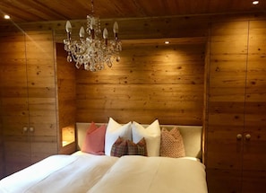 Room (Wohlfühlzimmer) - Alpin Hotel Garni Eder Private Living (Mayrhofen)