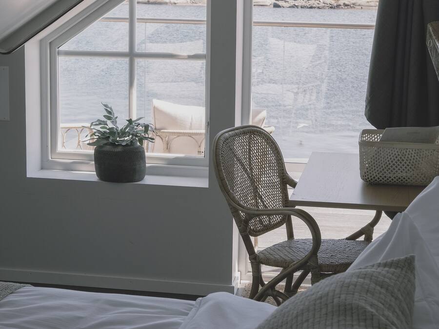 Twin Room, Balcony, Ocean View | Desk, blackout drapes, soundproofing, iron/ironing board