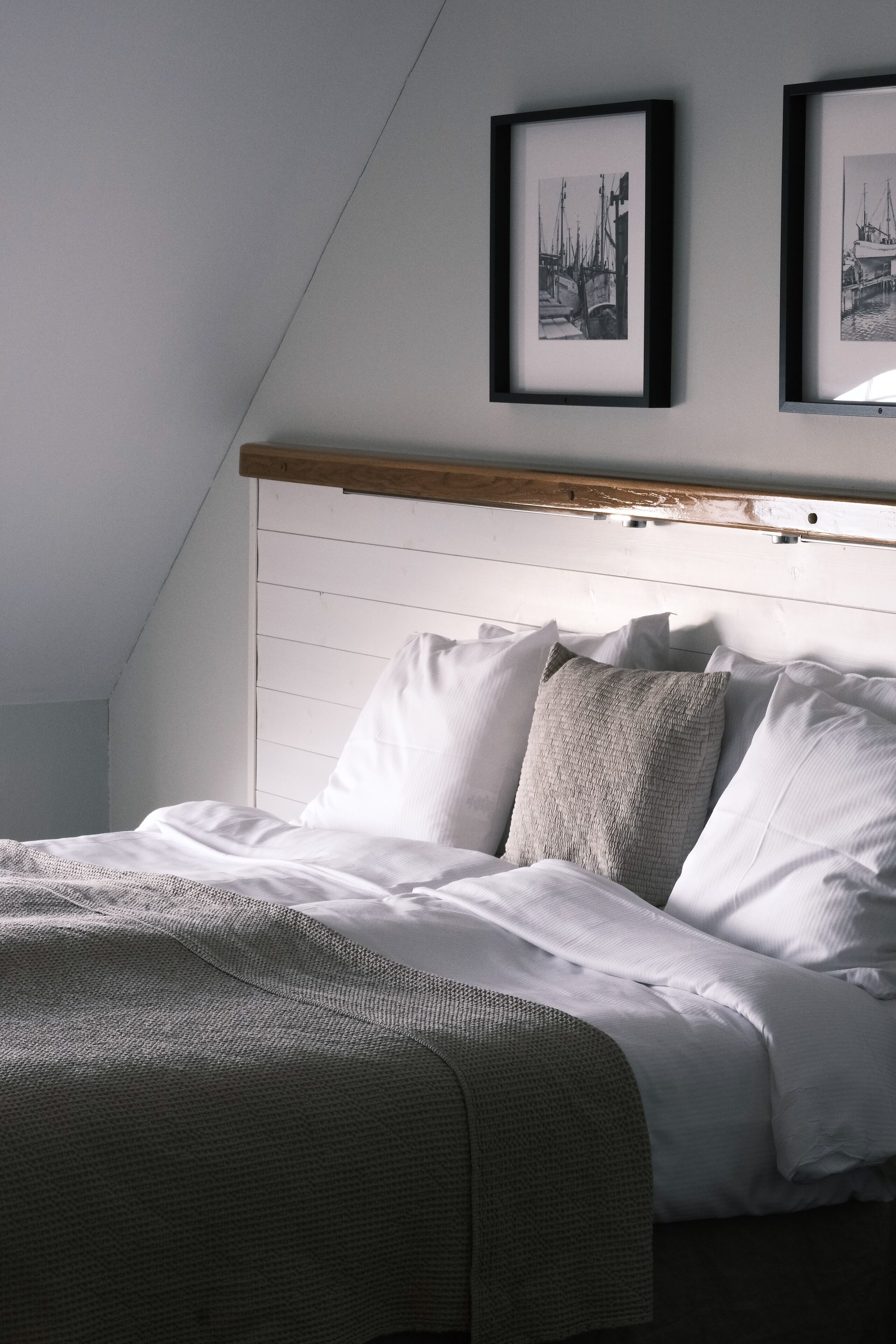 twin room, balcony, ocean view | desk, blackout curtains, soundproofing, iron/ironing board