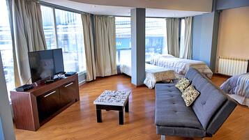 Luxury Apartment, 1 Bedroom | Living area