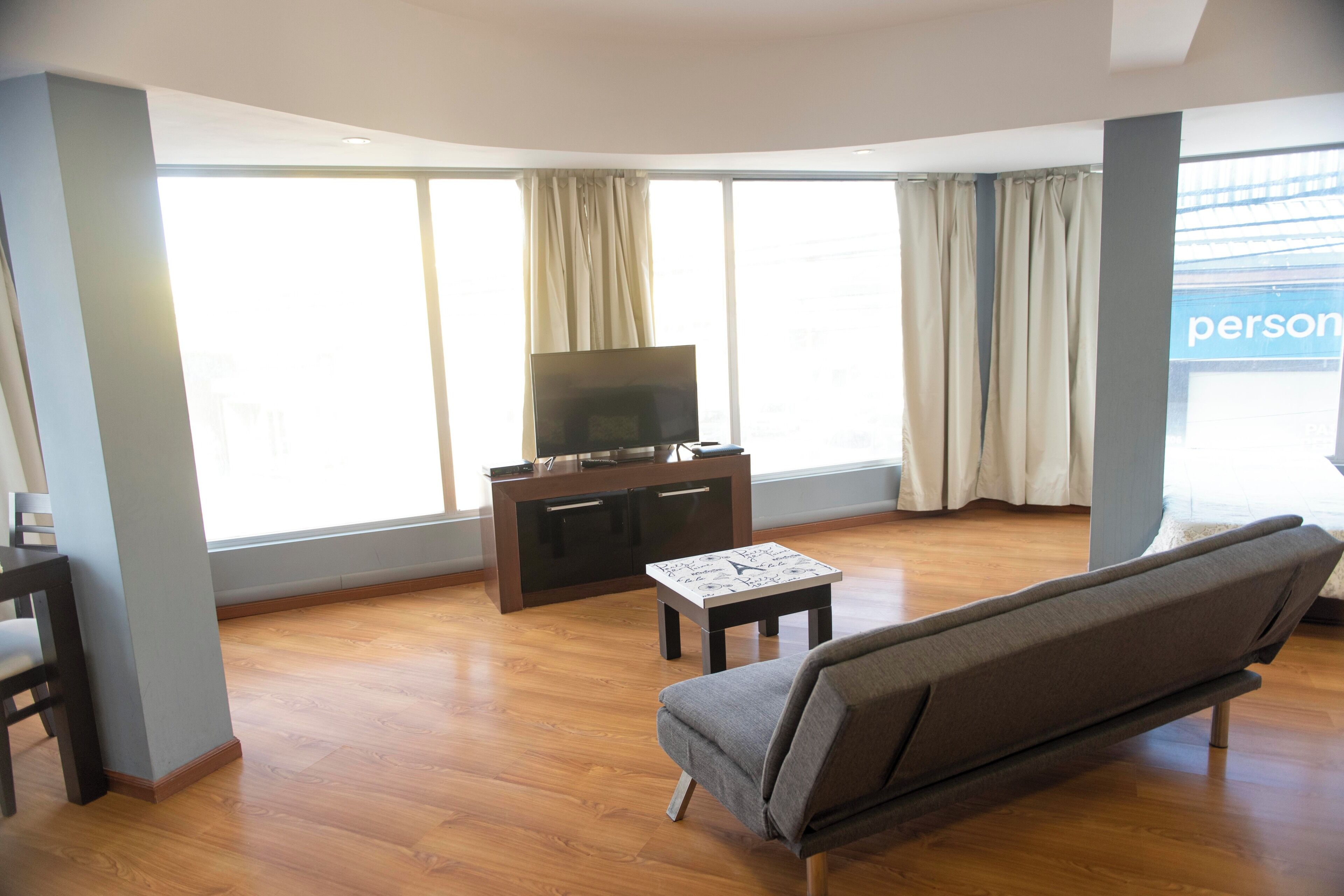 Luxury Apartment, 1 Bedroom | Pemandangan dari bilik