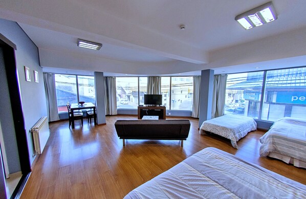 Luxury Apartment, 1 Bedroom | Living area
