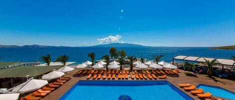 Chambre Double, balcon, vue mer | Vue depuis le balcon