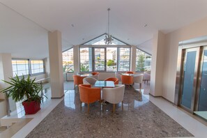 Dagelijks ontbijtbuffet inbegrepen