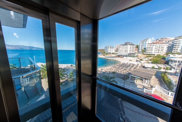 Elevator - Hotel Saranda Palace (Sarandë)