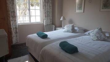 Luxury House, 4 Bedrooms | Wi-fi percuma