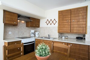 エクスクルーシブ タウンホーム ベッド (複数台) ハーバービュー | 専用キッチン | 冷蔵庫、オーブン、コンロ、エスプレッソマシン