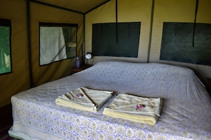 Bed sheets - Kitu Kiblu (Mafia Island)