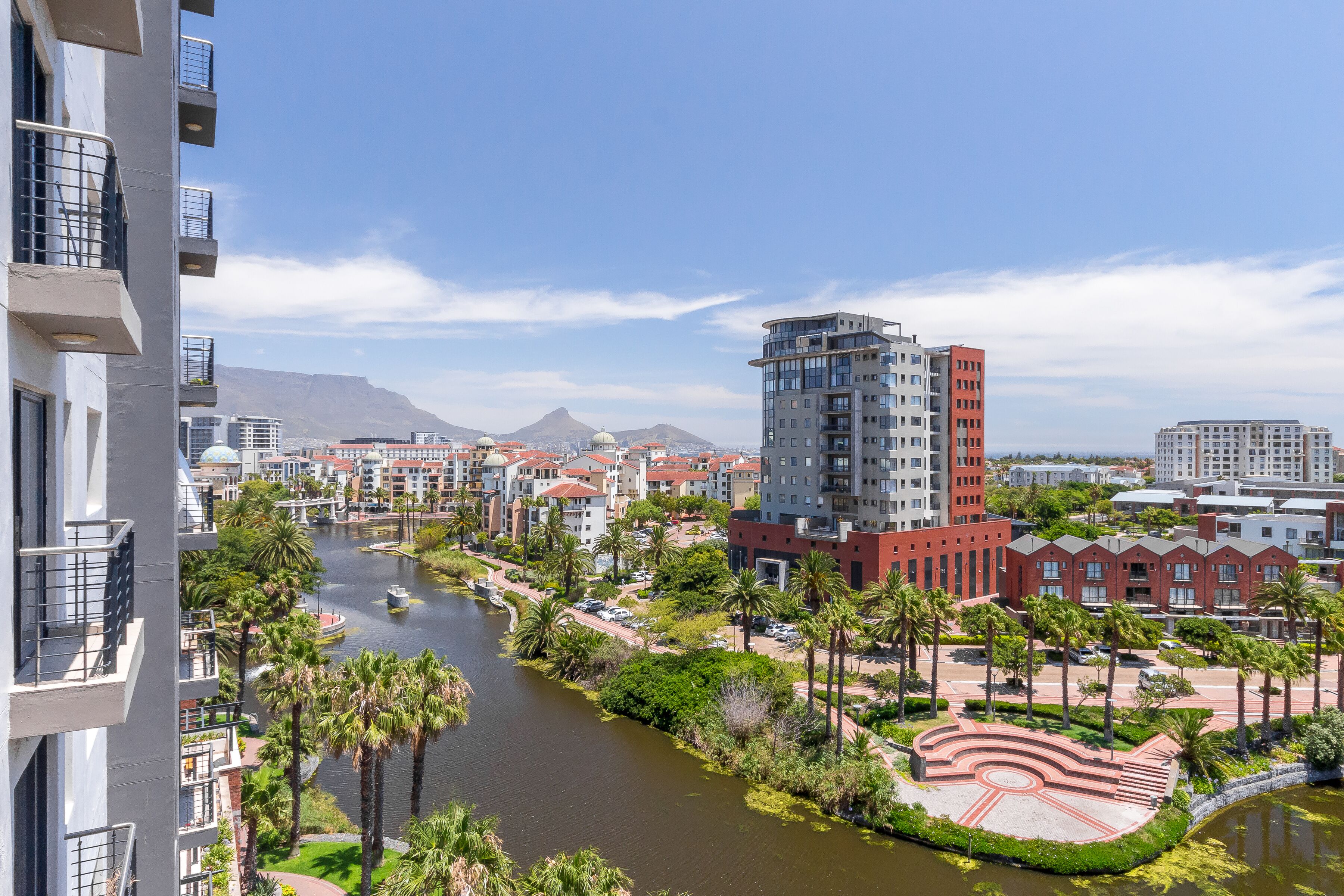 Luxury Apartment, 1 Bedroom (601W) | Mountain view