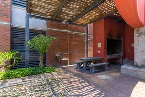 Daily full breakfast (ZAR 250 per person) - Lavira (Cape Town)