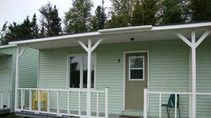 Unclassified image, 3 of 6, button - The Oasis Motel (Botwood)