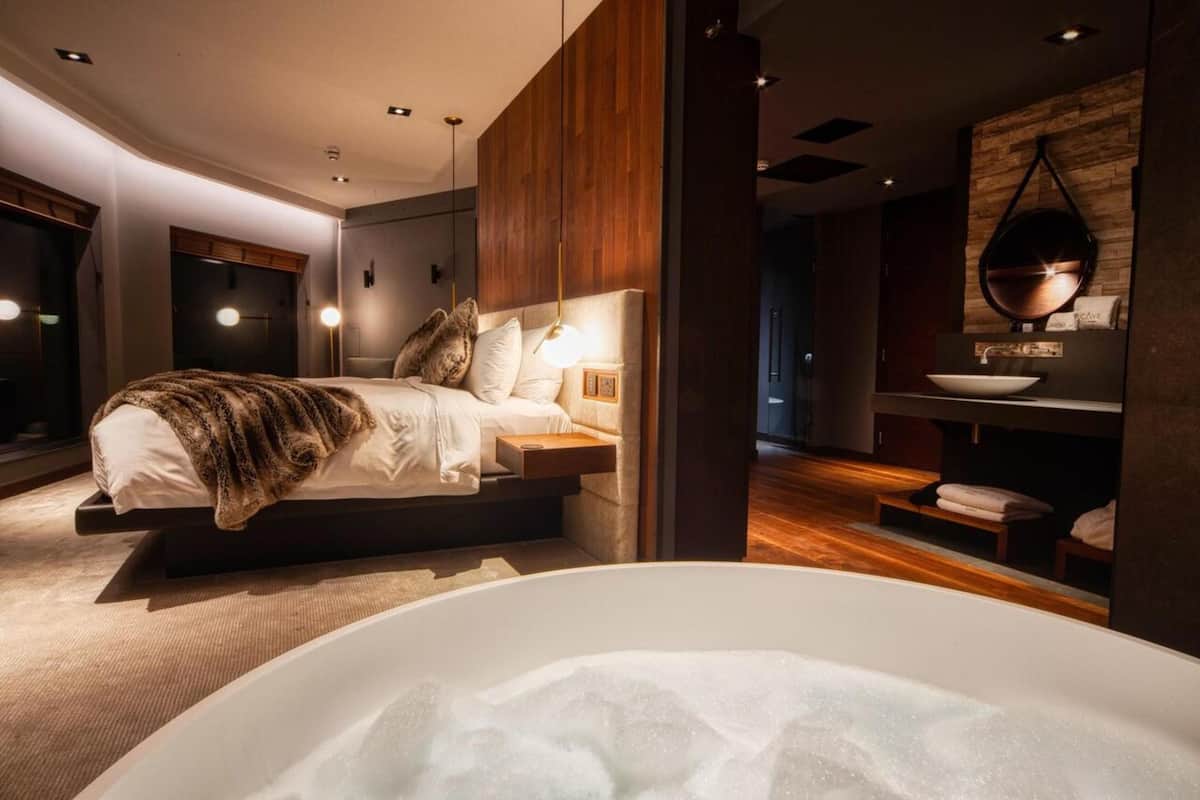 bridal suite | 1 bedroom, premium bedding, down duvets, memory-foam beds