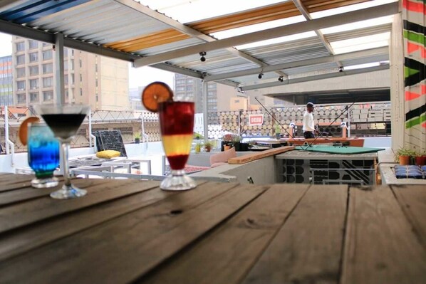 Terrace/patio - Urban Backpackers (Johannesburg)