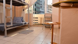 Room - Urban Backpackers (Johannesburg)