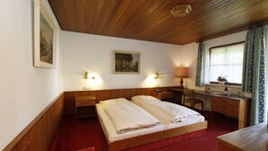 View from property - Hotel Neumayr (Munich)