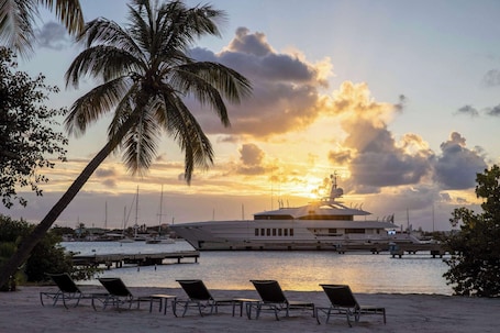 Bar (on property). Port de Plaisance Resort, Trademark Collection by Wyndham