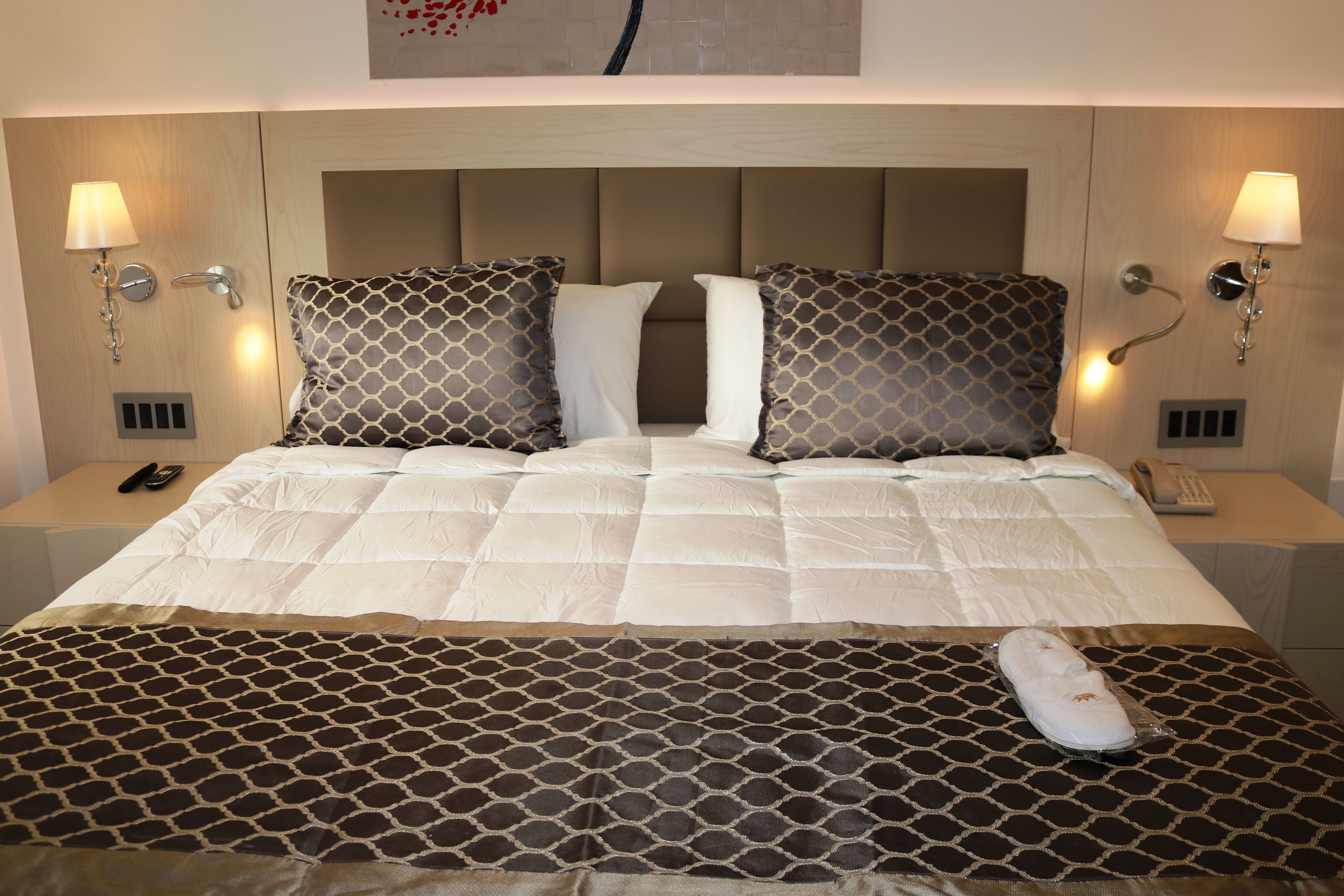 premium bedding, select comfort beds, in-room safe, blackout curtains