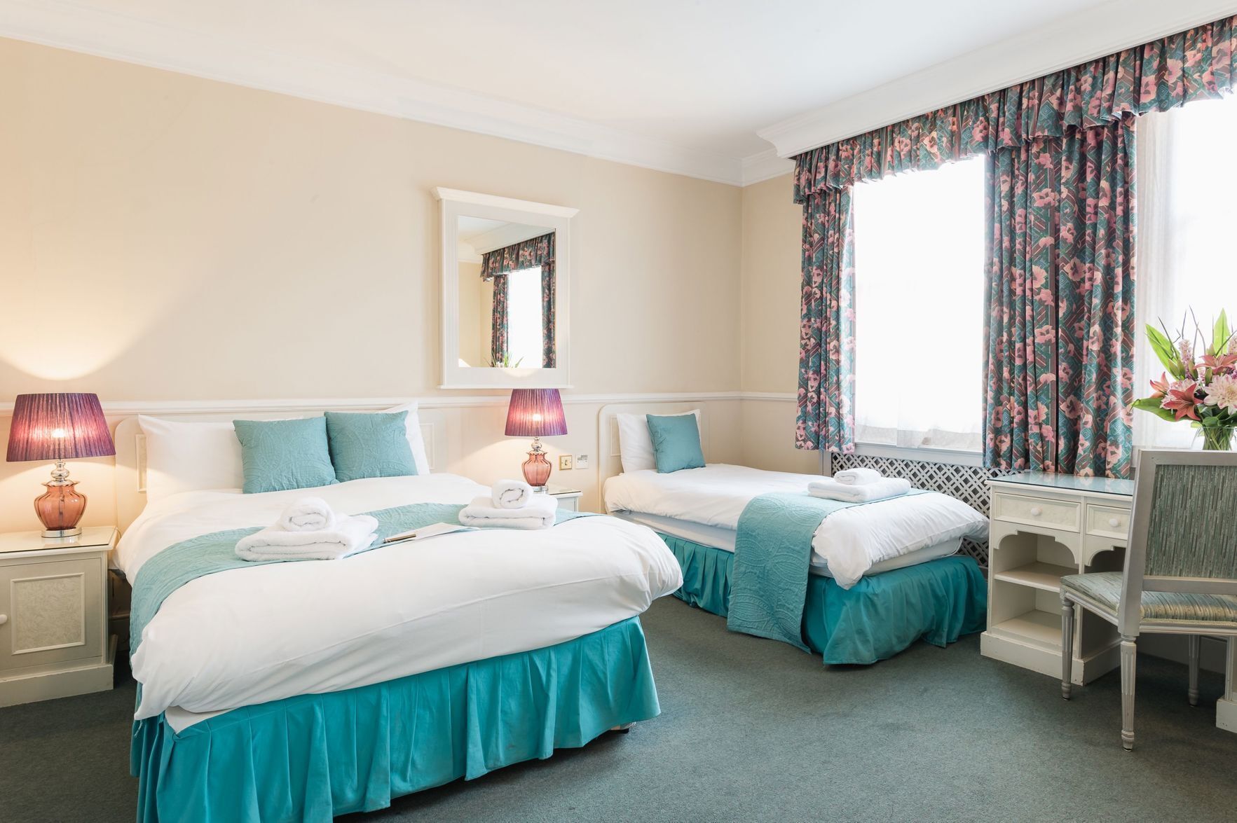 Luxe beddengoed, individueel gedecoreerd, individueel gemeubileerd
