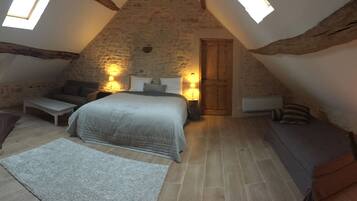 Comfort-Zimmer, Mehrere Betten (Mésange) | Babybetten, Zustellbetten, kostenloses WLAN, Bettwäsche