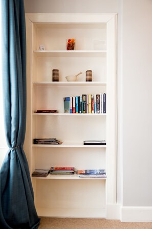 Appartement, 1 très grand lit et 1 canapé-lit | Équipements de la chambre