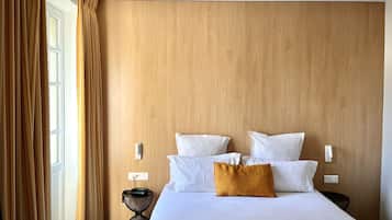 Habitación doble superior | Escritorio, cortinas opacas, sistema de insonorización