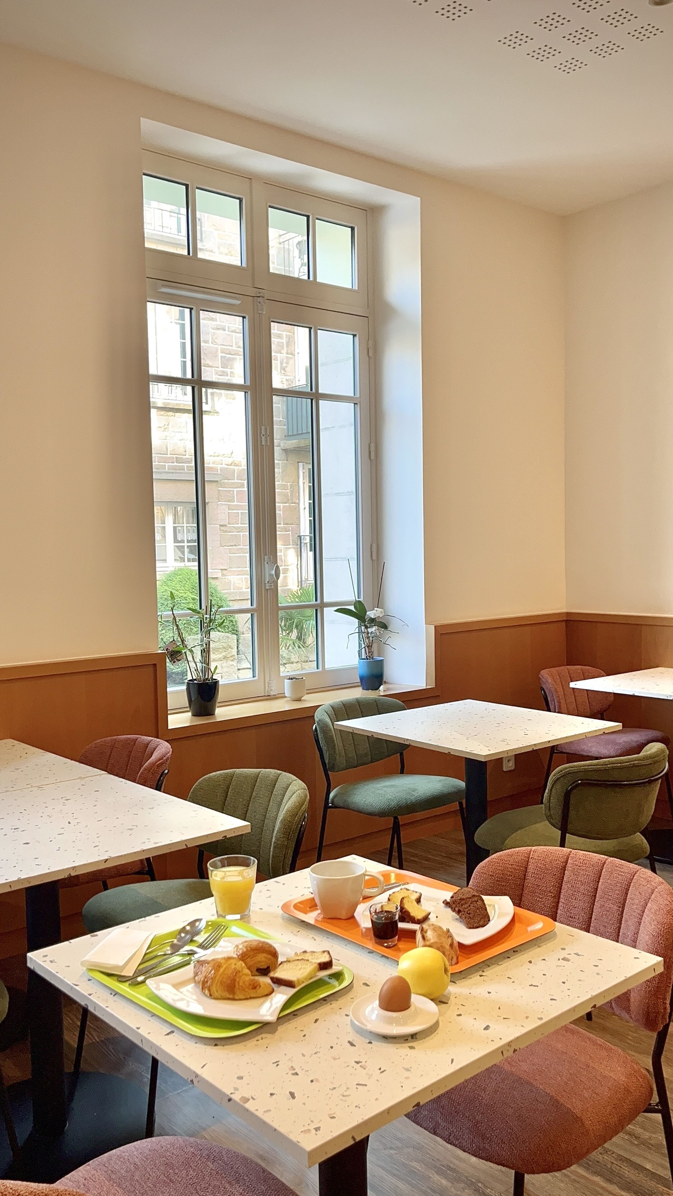 daily buffet breakfast (eur 11 per person)