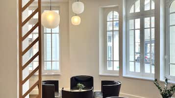 Sala de estar en el lobby