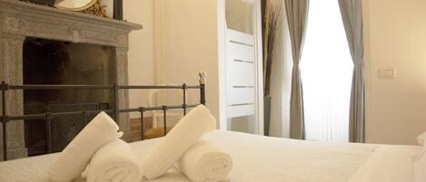 Coffres-forts dans les chambres, bureau, rideaux occultants