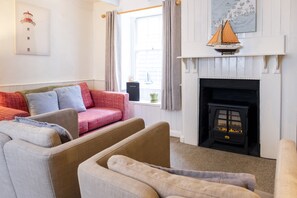 Cottage, Private Bathroom | Lounge - The Wheelhouse (St Austell)